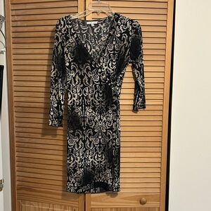 Moa Moa Elegant Black and Cream Patterned Dress